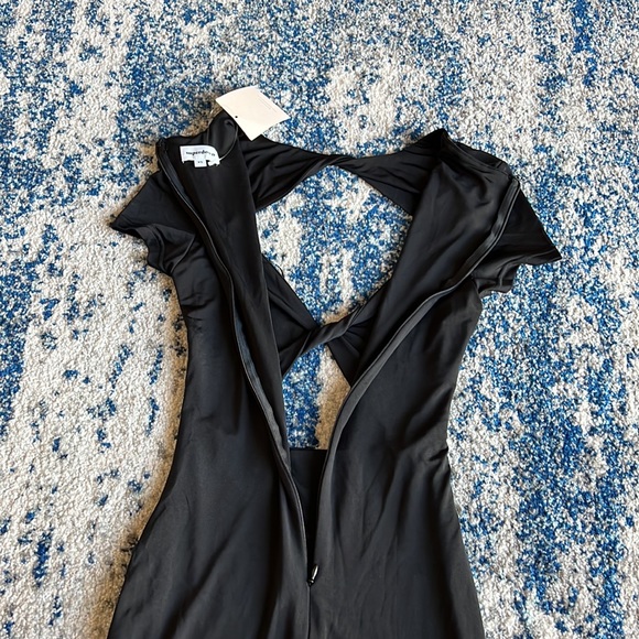 superdown Kimmie Twist Front Dress in Black XS - Picture 7 of 7